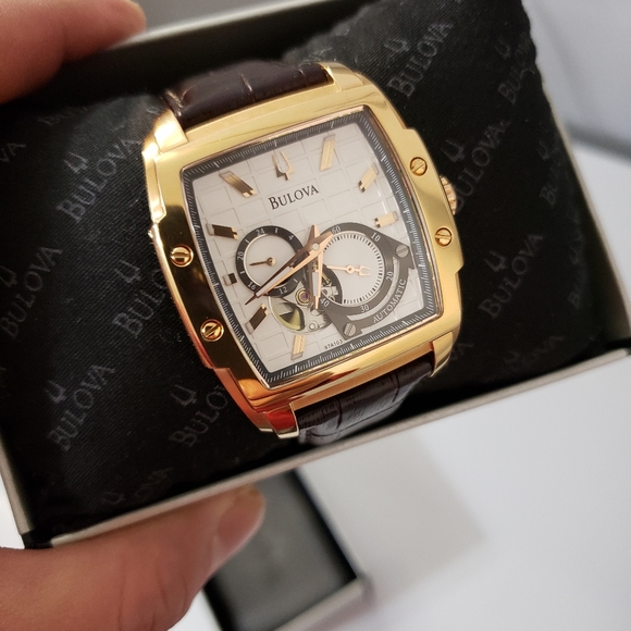 Watch - Picture 4 of 4